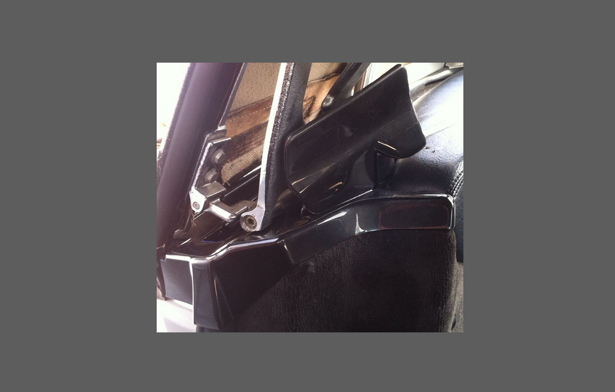 Mercedes-Benz SL Class (R129) Roof Latch Cover CLEAR Shield (Classic)