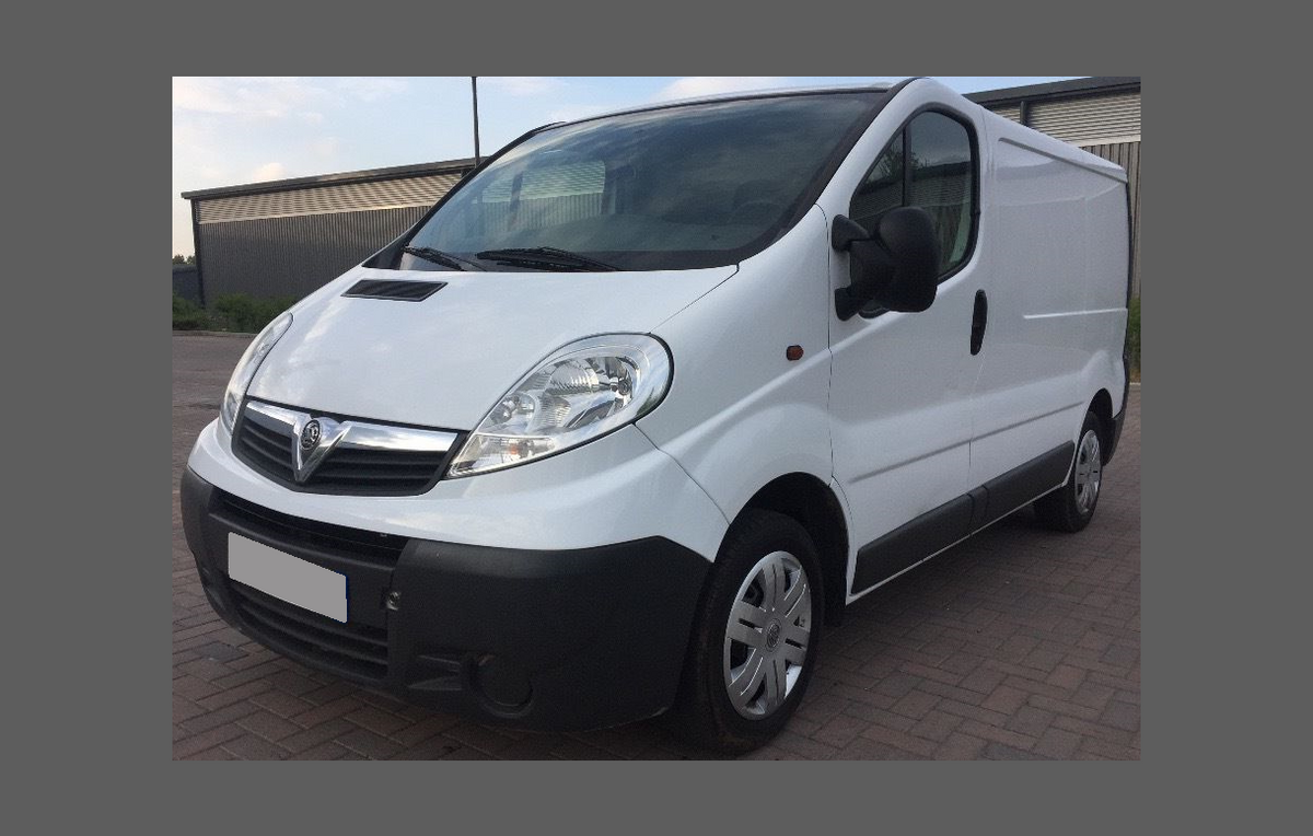 Vauxhall Vivaro 2003-2010, Rear Bumper Upper CARBON FIBRE EFFECT Scratch Protection