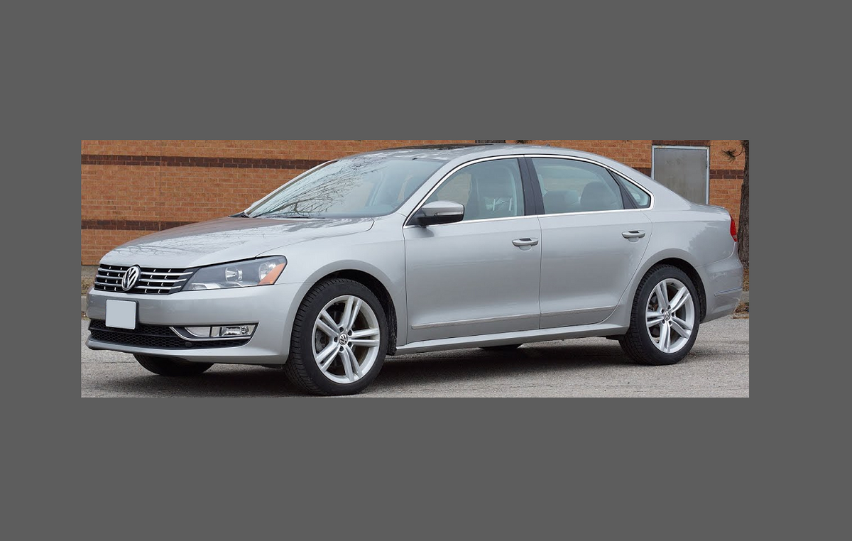 Volkswagen Passat (Type B7) 2010-2015, Rear Bumper BLACK Scratch Protection